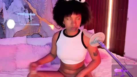 Mey online show from 10/23/25, 10:52