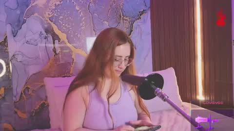 Snapshot of alice_cute77 chatting on 05/31/26, 02:31 Mey online show from 05/31/26, 02:31