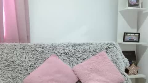 Snapshot of alice_dussan_ chatting on 09/18/25, 06:21 alice online show from 09/18/25, 06:21