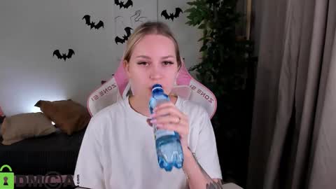 Alice online show from 10/31/25, 09:49