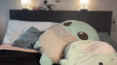 Snapshot of alice_erotica chatting on 11/17/25, 10:48 alice erotica online show from 11/17/25, 10:48