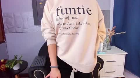  Alice Evans online show from 01/02/25, 01:08