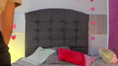  Alice Evans online show from 03/11/25, 06:00