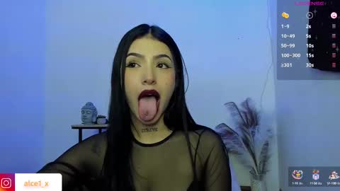 Manuela online show from 02/27/25, 08:28