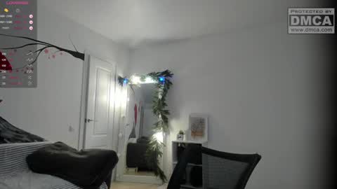 Snapshot of alice_ginger chatting on 01/11/25, 02:41 Hello im Alice online show from 01/11/25, 02:41