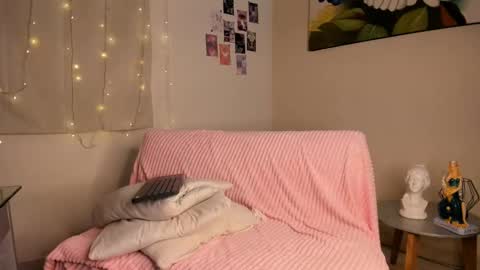 Snapshot of alice_guzman1 chatting on 02/12/25, 11:20 ALICE Alice guzman online show from 02/12/25, 11:20