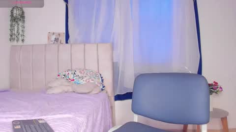 Snapshot of alice_guzman1 chatting on 11/05/25, 06:52 ALICE Alice guzman online show from 11/05/25, 06:52