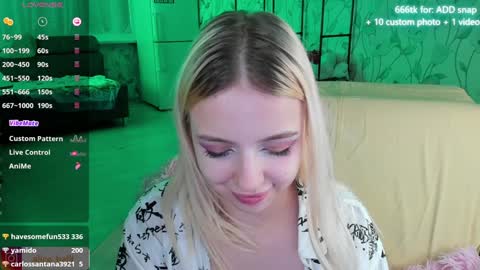 Snapshot of alice_halle chatting on 12/11/24, 11:21 alice_halle online show from 12/11/24, 11:21