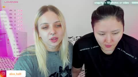 Snapshot of alice_halle chatting on 02/01/25, 04:11 alice_halle online show from 02/01/25, 04:11