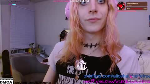 Alice Hatchette online show from 09/17/25, 03:19