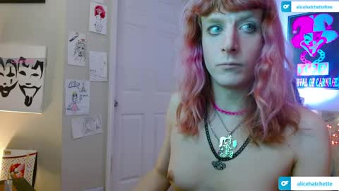 Snapshot of alice_hatchette chatting on 04/01/26, 07:11 Alice Hatchette online show from 04/01/26, 07:11