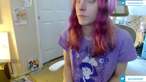 Snapshot of alice_hatchette chatting on 06/06/26, 03:28 Alice Hatchette online show from 06/06/26, 03:28