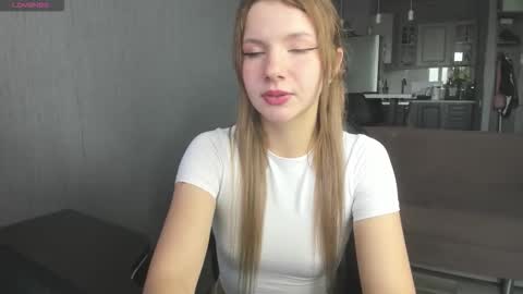 My name is Alice find out about me in the Fansly  online show from 10/08/25, 11:19