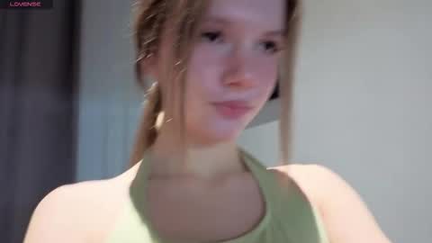 My name is Alice find out about me in the Fansly  online show from 01/18/26, 06:17