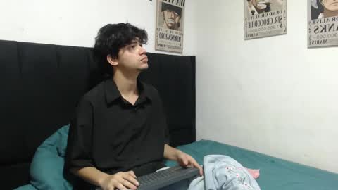 Snapshot of alice_julls chatting on 04/04/26, 01:30 alice online show from 04/04/26, 01:30