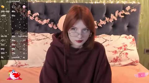 Snapshot of alice_langley chatting on 10/01/25, 12:11 Alice 3 online show from 10/01/25, 12:11