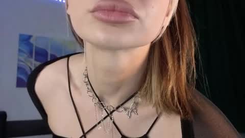 Snapshot of alice_liss_ chatting on 04/03/26, 06:17 Alice online show from 04/03/26, 06:17