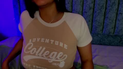 Snapshot of alice_martinez_ chatting on 12/11/24, 04:18 alice and amber online show from 12/11/24, 04:18