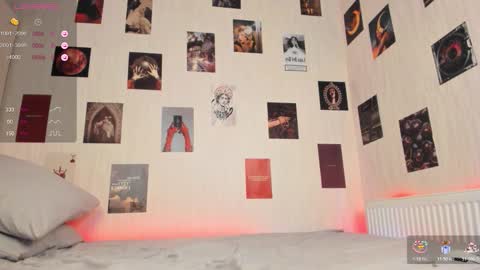 Snapshot of alice_moonshard chatting on 11/21/25, 01:10 Alice online show from 11/21/25, 01:10