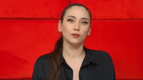 Snapshot of alice_munro chatting on 01/15/25, 05:08 AliceMunro online show from 01/15/25, 05:08