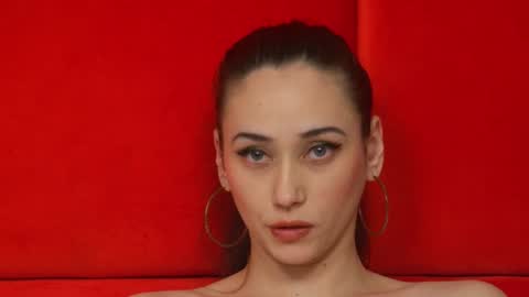 Snapshot of alice_munro chatting on 01/22/25, 01:20 AliceMunro online show from 01/22/25, 01:20