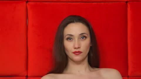 Snapshot of alice_munro chatting on 02/05/25, 03:23 AliceMunro online show from 02/05/25, 03:23