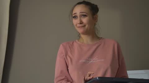 AliceMunro online show from 10/09/25, 07:34