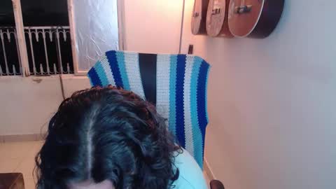 Alicia Aldara online show from 10/23/25, 05:07