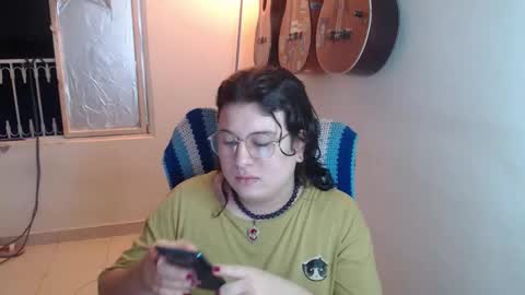 Alicia Aldara online show from 10/27/25, 04:05