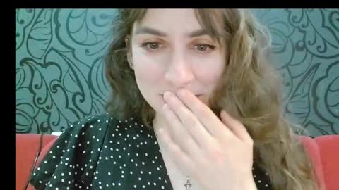 Snapshot of alice_sincere chatting on 04/21/26, 09:17 Alice Love you all online show from 04/21/26, 09:17