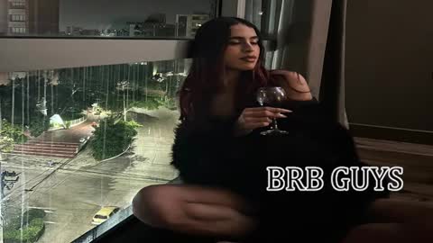 Sofia online show from 10/20/25, 01:22