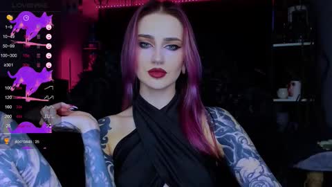 Snapshot of alice_specter chatting on 10/28/25, 06:43 Alice online show from 10/28/25, 06:43