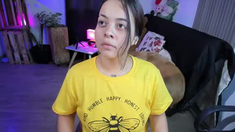 Snapshot of alice_star7 chatting on 01/04/25, 11:38 Alice online show from 01/04/25, 11:38