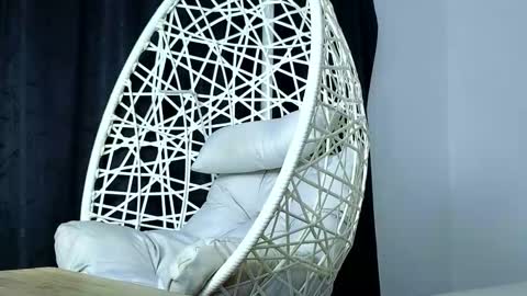 alice_summer1 online show from 11/29/25, 06:16