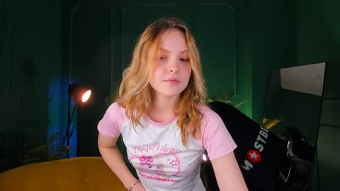 Snapshot of alice_tucci chatting on 12/31/24, 12:57 Alice  online show from 12/31/24, 12:57