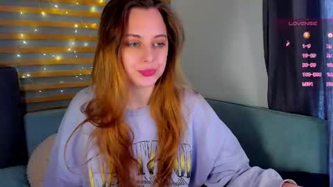 Snapshot of alice_wander chatting on 04/03/26, 04:54 Alice online show from 04/03/26, 04:54