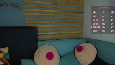 Snapshot of alice_wander chatting on 04/08/26, 04:34 Alice online show from 04/08/26, 04:34