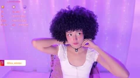 Snapshot of alice_wiinter chatting on 02/23/25, 09:05 Alice online show from 02/23/25, 09:05