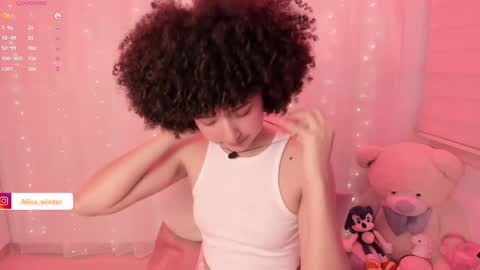 Snapshot of alice_wiinter chatting on 10/07/25, 06:16 Alice online show from 10/07/25, 06:16