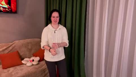 Snapshot of alicebarton__ chatting on 04/28/26, 05:29 Alice online show from 04/28/26, 05:29