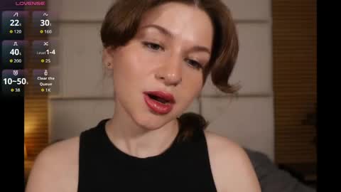 Snapshot of alicebellamy chatting on 04/28/26, 02:27 Alice online show from 04/28/26, 02:27