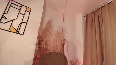 aliceblaker_ online show from 10/18/25, 04:37