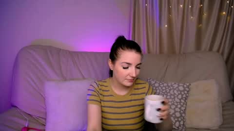Snapshot of alicechanell chatting on 05/23/26, 04:18 alicechanell online show from 05/23/26, 04:18