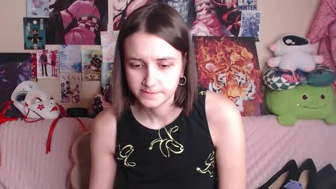 Snapshot of alicechio chatting on 11/07/25, 04:45 alice online show from 11/07/25, 04:45