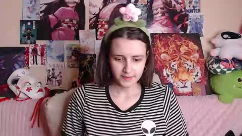 Snapshot of alicechio chatting on 11/09/25, 05:00 alice online show from 11/09/25, 05:00