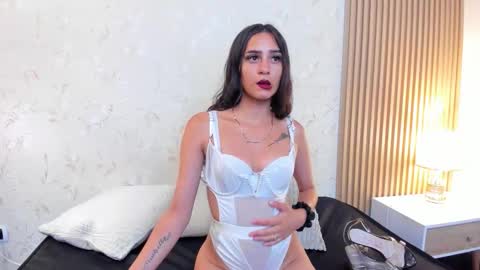 Snapshot of alicecoule chatting on 03/11/26, 12:22 Alice online show from 03/11/26, 12:22