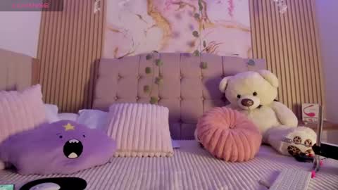Snapshot of alicee1_ chatting on 04/20/26, 10:55 Aliice online show from 04/20/26, 10:55