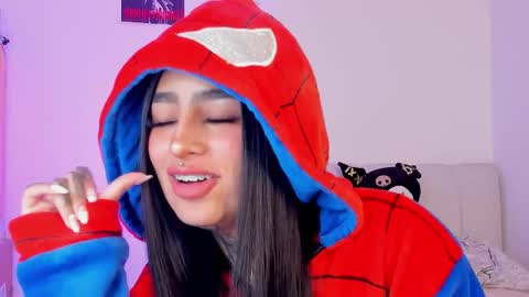 Snapshot of alicee_0 chatting on 03/06/26, 12:40 Alice online show from 03/06/26, 12:40