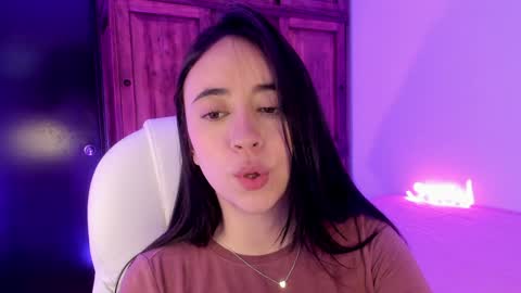 Snapshot of alicee_2 chatting on 01/20/25, 08:07 Aliceee .. 97YP9VWGZHrefnav wishlist lists 1 online show from 01/20/25, 08:07