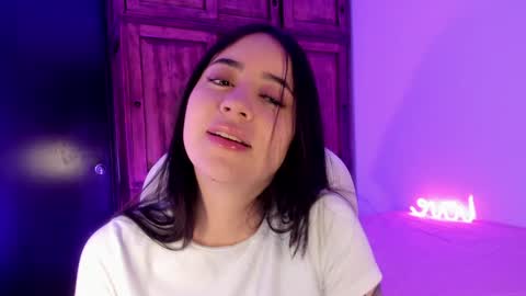 Snapshot of alicee_2 chatting on 01/29/25, 06:07 Aliceee .. 97YP9VWGZHrefnav wishlist lists 1 online show from 01/29/25, 06:07